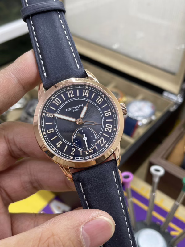 Patek Philippe Complications Rose Gold Blue 5224R 001 42mm Replica - 图片 3