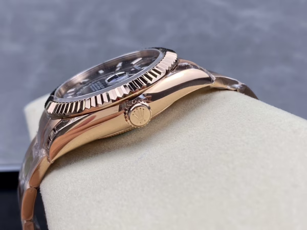 Swiss Rolex Sky Dweller 42 Slate Dial Rose Gold m336935 0004 Men's Replica Watch - 图片 7