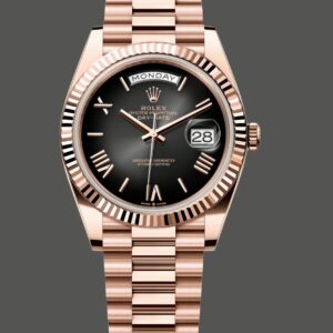 Rolex Day Date in 18 ct Everose Gold M228235 0055 40mm