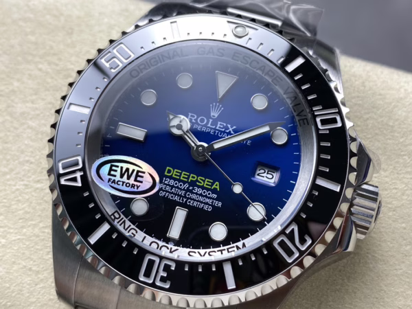 Rolex Sea-Dweller Deepsea 136660 0005 Stainless Steel Black Blue Dial 44MM Mens Replica Watch - 图片 2