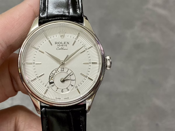 Rolex Cellini Dual Time 50529 Silver Sunburst Dial Black Leather Strap 39mm Mens Replica Watch - 图片 5