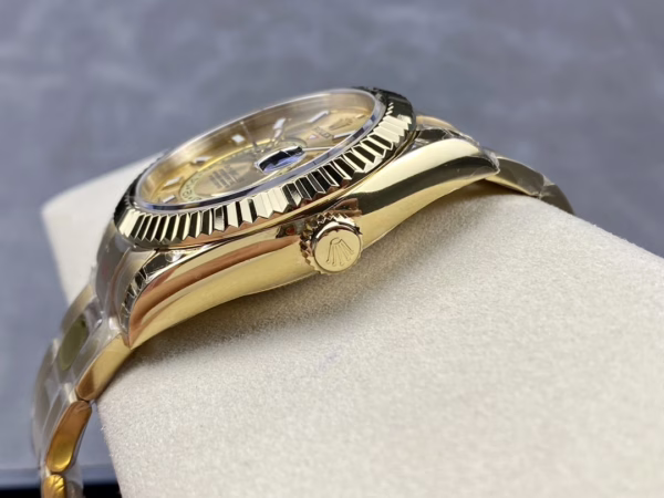 Rolex Sky Dweller 42mm Yellow Gold Champagne Dial m336938 0001 Men's Replica Watch - 图片 7