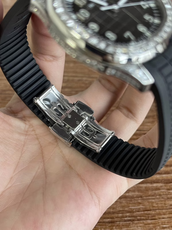 Replica Patek Philippe Aquanaut 5267 200A 001 Black Dial Diamond Bezel Watch 38.8MM - 图片 10