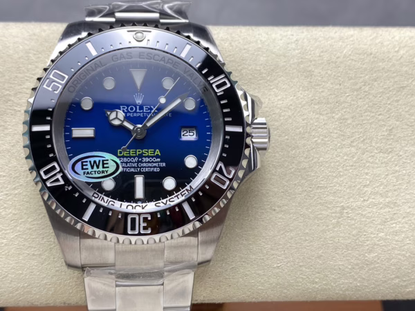 Rolex Sea-Dweller Deepsea 136660 0005 Stainless Steel Black Blue Dial 44MM Mens Replica Watch - 图片 4