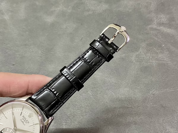 Rolex Cellini Dual Time 50529 Silver Sunburst Dial Black Leather Strap 39mm Mens Replica Watch - 图片 9
