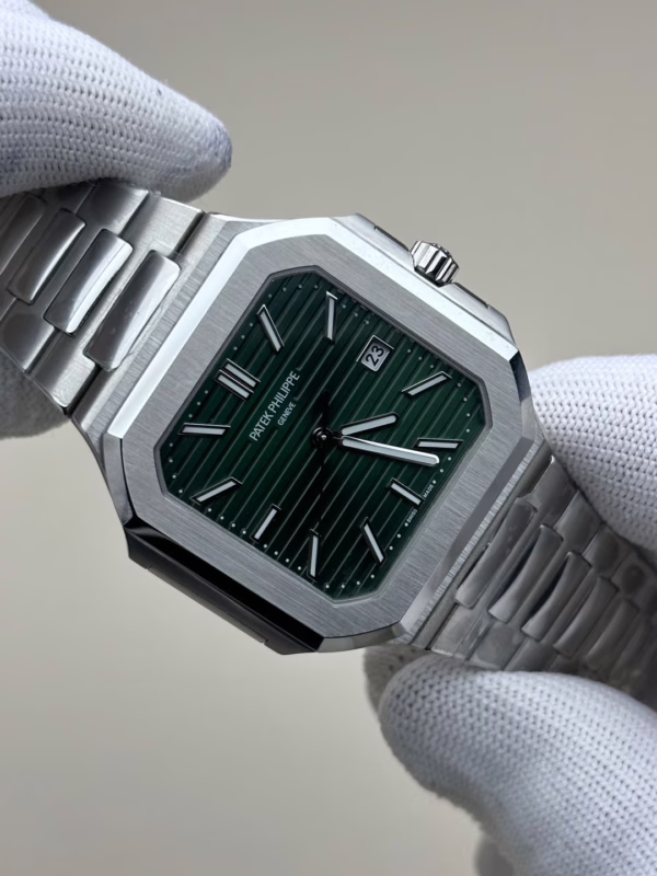 Patek Philippe Cubitus Date Sweep Seconds 5821 1A 001 Men's Watch - 图片 4