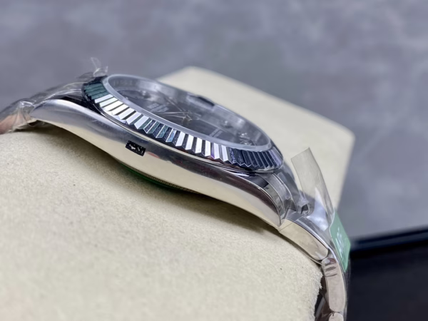 Rolex Datejust 126334 0015 Fluted Bezel Blue Diamond Dial 41MM Mens Replica Watch - 图片 7