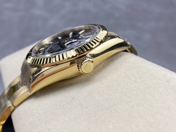 Rolex Sky Dweller Yellow Gold Black Dial Oyster M336938 0002 Men's Replica Watch - 图片 11