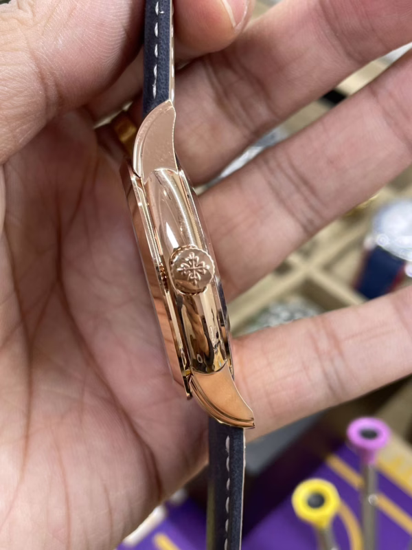 Patek Philippe Complications Rose Gold Blue 5224R 001 42mm Replica - 图片 9