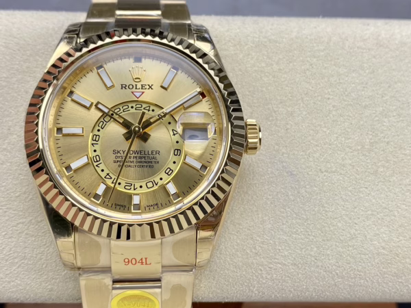 Rolex Sky Dweller 42mm Yellow Gold Champagne Dial m336938 0001 Men's Replica Watch - 图片 2