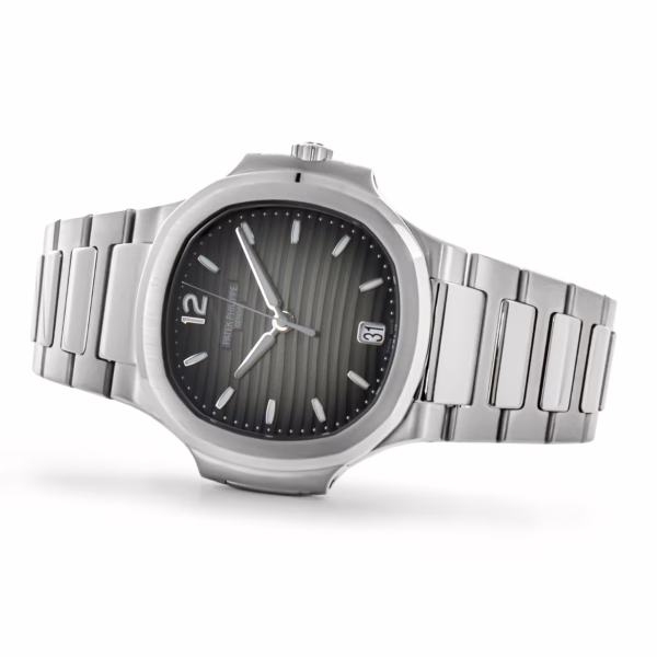 Patek Philippe Nautilus 7118/1A-011 35.2MM - 图片 6
