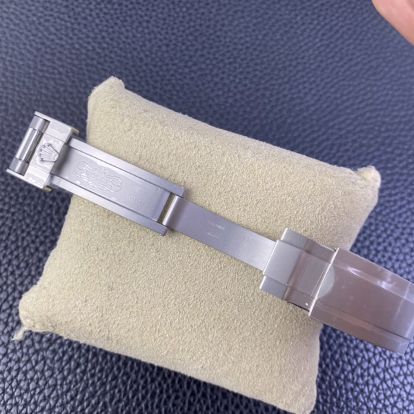 Custom Rolex Submariner Carbon Fiber - 图片 5